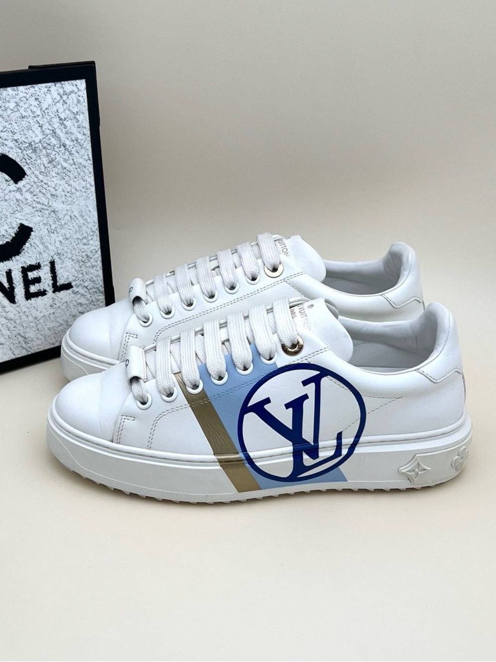 Louis Vuitton White Leather Sneakers with Blue Logo and Gold Stripe